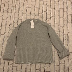 Design History Crew Neck Grey Sweater NWT